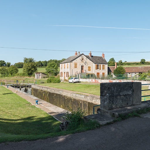 Vue du site d'écluse. © Pierre-Marie Barbe-Richaud / Région Bourgogne-Franche-Comté, Inventaire du patrimoine - 2017
