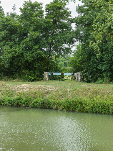 Vue de la prise d'eau. © Pierre-Marie Barbe-Richaud / Région Bourgogne-Franche-Comté, Inventaire du patrimoine - 2017