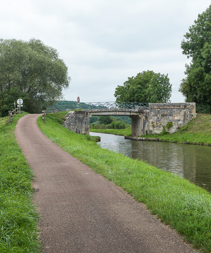 Vue du site. © Pierre-Marie Barbe-Richaud / Région Bourgogne-Franche-Comté, Inventaire du patrimoine - 2017