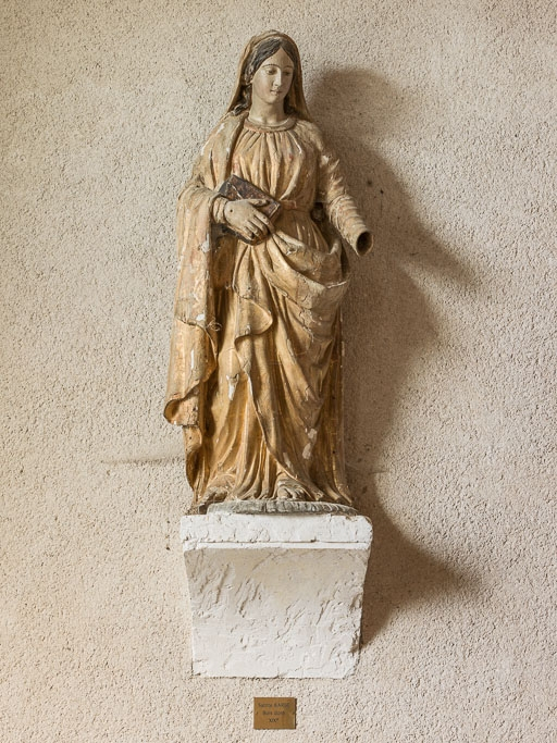 Sainte tenant un livre. © Pierre-Marie Barbe-Richaud / Région Bourgogne-Franche-Comté, Inventaire du patrimoine - 2017