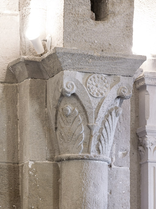 Détail d'un chapiteau de la nef. © Pierre-Marie Barbe-Richaud / Région Bourgogne-Franche-Comté, Inventaire du patrimoine - 2017