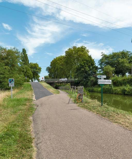 Vue d'ensemble du pont. © Pierre-Marie Barbe-Richaud / Région Bourgogne-Franche-Comté, Inventaire du patrimoine - 2017