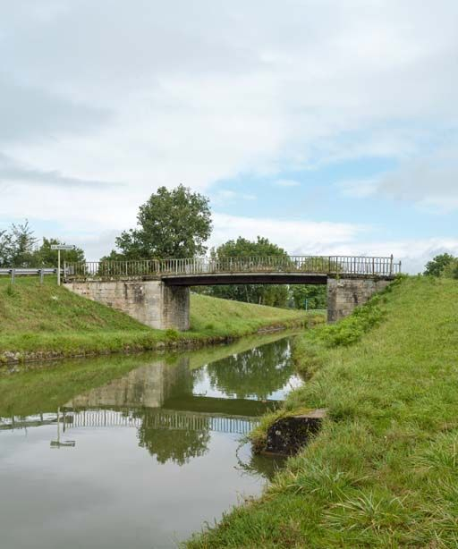 Vue d'ensemble du pont. © Pierre-Marie Barbe-Richaud / Région Bourgogne-Franche-Comté, Inventaire du patrimoine - 2017
