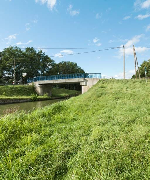 Vue d'ensemble du pont. © Pierre-Marie Barbe-Richaud / Région Bourgogne-Franche-Comté, Inventaire du patrimoine - 2017