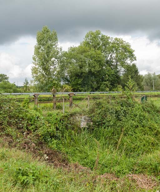 Vue rapprochée de l'ouvrage. © Pierre-Marie Barbe-Richaud / Région Bourgogne-Franche-Comté, Inventaire du patrimoine - 2017