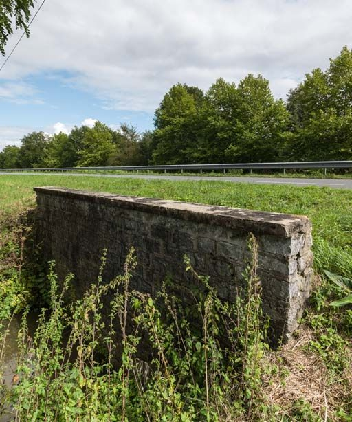 Vue de l'aqueduc. © Pierre-Marie Barbe-Richaud / Région Bourgogne-Franche-Comté, Inventaire du patrimoine - 2017