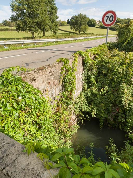 Vue de l'aqueduc. © Pierre-Marie Barbe-Richaud / Région Bourgogne-Franche-Comté, Inventaire du patrimoine - 2017