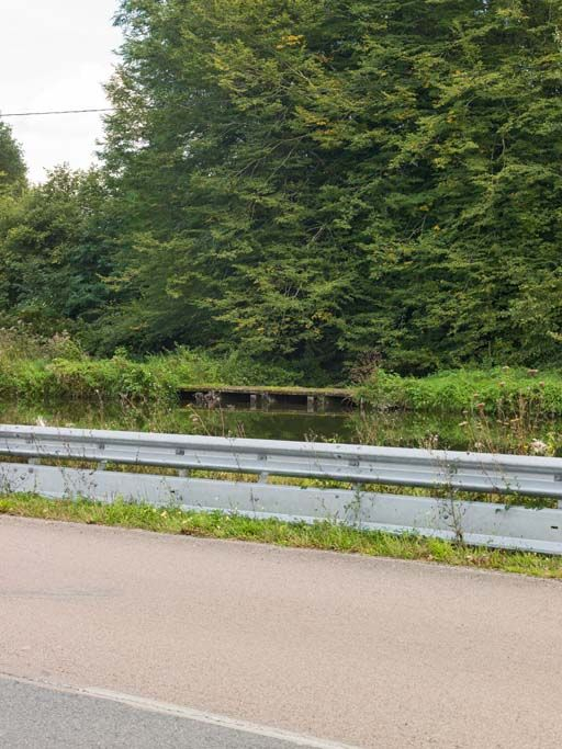 Vue du déversoir. © Pierre-Marie Barbe-Richaud / Région Bourgogne-Franche-Comté, Inventaire du patrimoine - 2017 Vue du déversoir. © Pierre-Marie Barbe-Richaud / Région Bourgogne-Franche-Comté, Inventaire du patrimoine - 2017