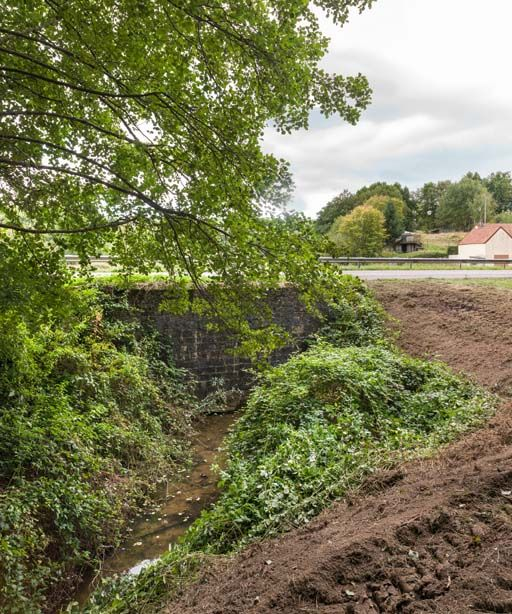 Vue de l'aqueduc. © Pierre-Marie Barbe-Richaud / Région Bourgogne-Franche-Comté, Inventaire du patrimoine - 2017