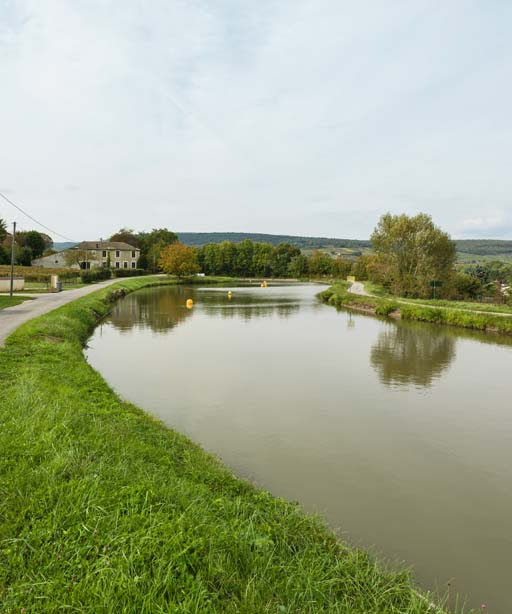 Vue d'ensemble du port. © Pierre-Marie Barbe-Richaud / Région Bourgogne-Franche-Comté, Inventaire du patrimoine - 2017