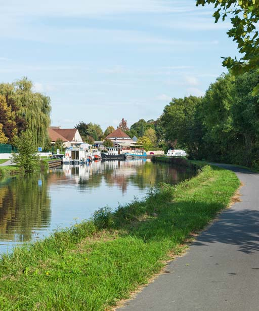 Vue rapprochée du port. © Pierre-Marie Barbe-Richaud / Région Bourgogne-Franche-Comté, Inventaire du patrimoine - 2017