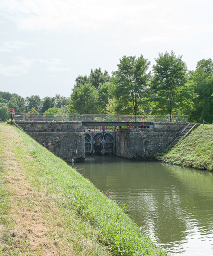Vue du pont. © Pierre-Marie Barbe-Richaud / Région Bourgogne-Franche-Comté, Inventaire du patrimoine - 2017