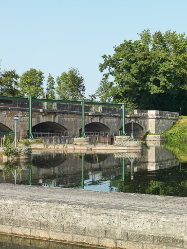 Vue du barrage. © Pierre-Marie Barbe-Richaud / Région Bourgogne-Franche-Comté, Inventaire du patrimoine - 2017
