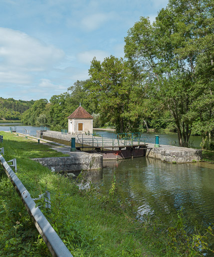 Vue du site d'écluse. © Pierre-Marie Barbe-Richaud / Région Bourgogne-Franche-Comté, Inventaire du patrimoine - 2017