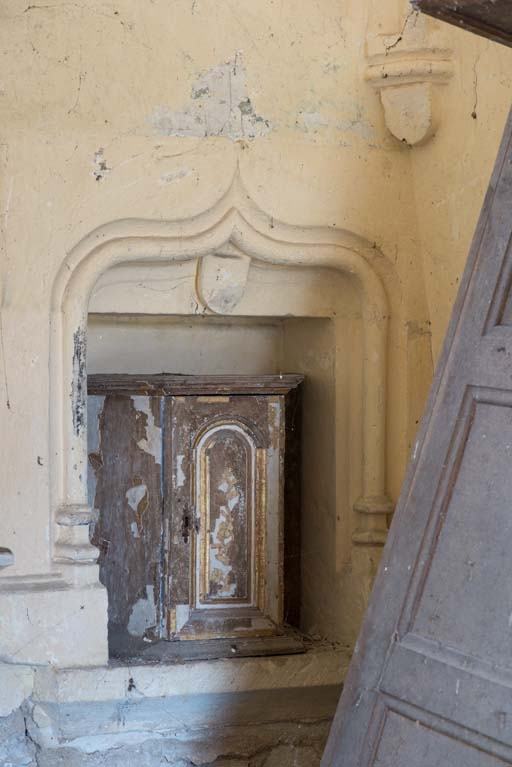 Lavabo. © Pierre-Marie Barbe-Richaud / Région Bourgogne-Franche-Comté, Inventaire du patrimoine - 2018 Lavabo. © Pierre-Marie Barbe-Richaud / Région Bourgogne-Franche-Comté, Inventaire du patrimoine - 2018