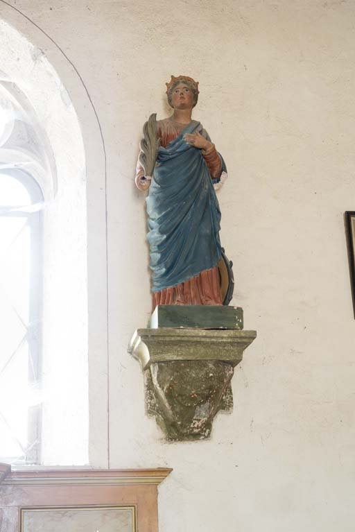 Statue de sainte Catherine, à droite du choeur. © Pierre-Marie Barbe-Richaud / Région Bourgogne-Franche-Comté, Inventaire du patrimoine - 2018