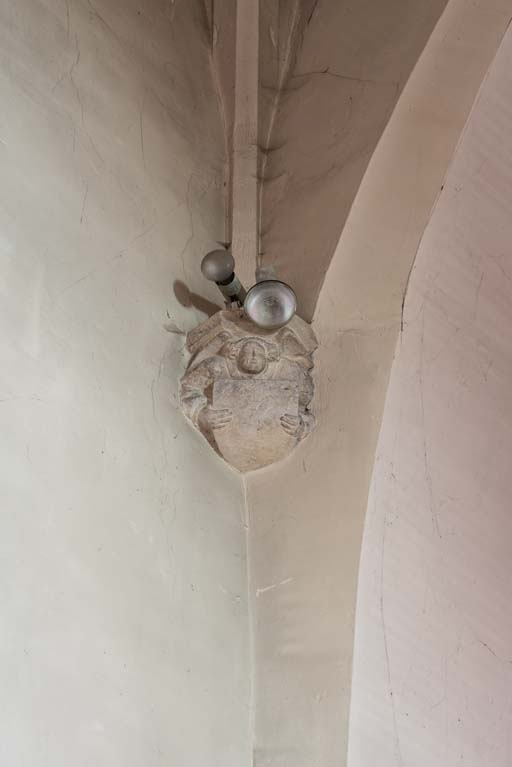 Culot de la croisée du transept. © Pierre-Marie Barbe-Richaud / Région Bourgogne-Franche-Comté, Inventaire du patrimoine - 2018