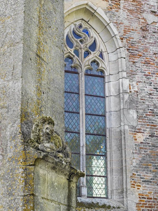 Sculpture animale sur le contrefort de la chapelle gauche. © Thierry Kuntz / Région Bourgogne-Franche-Comté, Inventaire du patrimoine - 2018