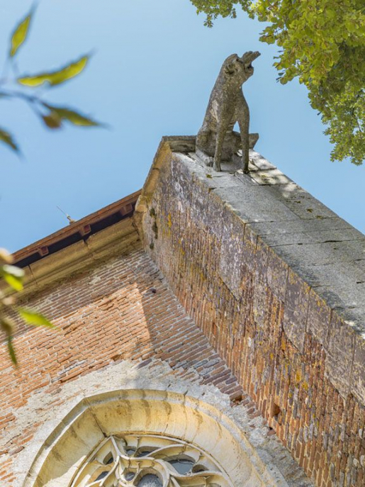 Gargouille sur le contrefort droit du chevet. © Thierry Kuntz / Région Bourgogne-Franche-Comté, Inventaire du patrimoine - 2018