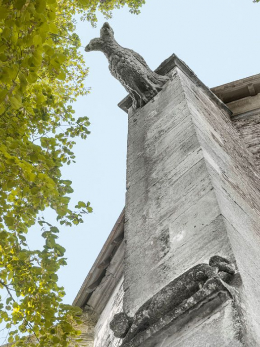 Gargouille sur un contrefort du chevet. © Thierry Kuntz / Région Bourgogne-Franche-Comté, Inventaire du patrimoine - 2018