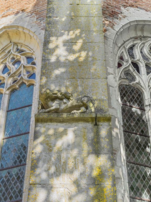Animaux sur un contrefort du chevet. © Thierry Kuntz / Région Bourgogne-Franche-Comté, Inventaire du patrimoine - 2018