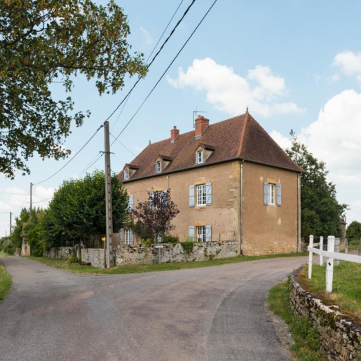 maison © Pierre-Marie Barbe-Richaud / Région Bourgogne-Franche-Comté, Inventaire du patrimoine - 2018 maison © Pierre-Marie Barbe-Richaud / Région Bourgogne-Franche-Comté, Inventaire du patrimoine - 2018