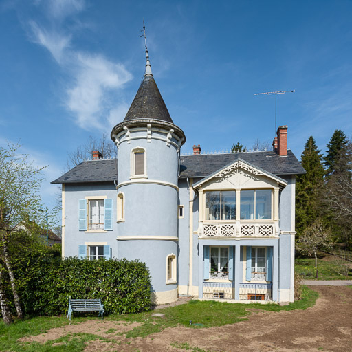demeure © Pierre-Marie Barbe-Richaud / Région Bourgogne-Franche-Comté, Inventaire du patrimoine - 2019 demeure © Pierre-Marie Barbe-Richaud / Région Bourgogne-Franche-Comté, Inventaire du patrimoine - 2019
