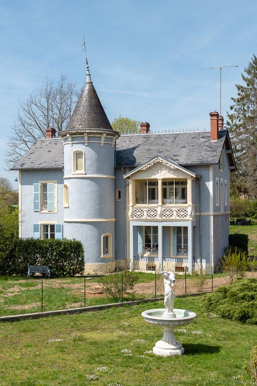 demeure © Pierre-Marie Barbe-Richaud / Région Bourgogne-Franche-Comté, Inventaire du patrimoine - 2019 demeure © Pierre-Marie Barbe-Richaud / Région Bourgogne-Franche-Comté, Inventaire du patrimoine - 2019