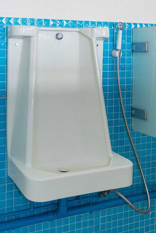 Salle des voies respiratoires, gargarisme. © Pierre-Marie Barbe-Richaud / Région Bourgogne-Franche-Comté, Inventaire du patrimoine - 2019 Salle des voies respiratoires, gargarisme. © Pierre-Marie Barbe-Richaud / Région Bourgogne-Franche-Comté, Inventaire du patrimoine - 2019