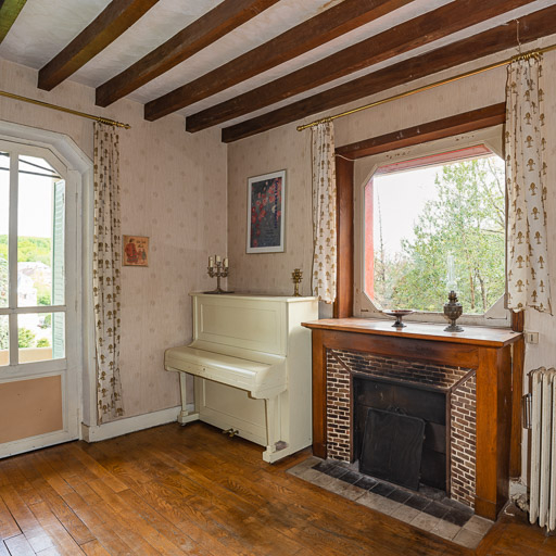 demeure © Pierre-Marie Barbe-Richaud / Région Bourgogne-Franche-Comté, Inventaire du patrimoine - 2019 demeure © Pierre-Marie Barbe-Richaud / Région Bourgogne-Franche-Comté, Inventaire du patrimoine - 2019