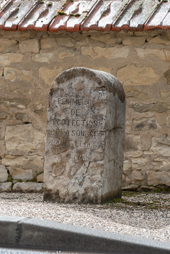 borne © Pierre-Marie Barbe-Richaud / Région Bourgogne-Franche-Comté, Inventaire du patrimoine - 2019 borne © Pierre-Marie Barbe-Richaud / Région Bourgogne-Franche-Comté, Inventaire du patrimoine - 2019