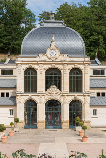 Pavillon central, vue de face. © Pierre-Marie Barbe-Richaud / Région Bourgogne-Franche-Comté, Inventaire du patrimoine - 2019 Pavillon central, vue de face. © Pierre-Marie Barbe-Richaud / Région Bourgogne-Franche-Comté, Inventaire du patrimoine - 2019