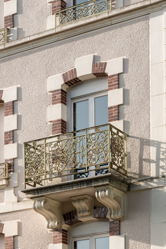 balcon © Pierre-Marie Barbe-Richaud / Région Bourgogne-Franche-Comté, Inventaire du patrimoine - 2019