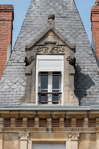lucarne © Pierre-Marie Barbe-Richaud / Région Bourgogne-Franche-Comté, Inventaire du patrimoine - 2019 lucarne © Pierre-Marie Barbe-Richaud / Région Bourgogne-Franche-Comté, Inventaire du patrimoine - 2019