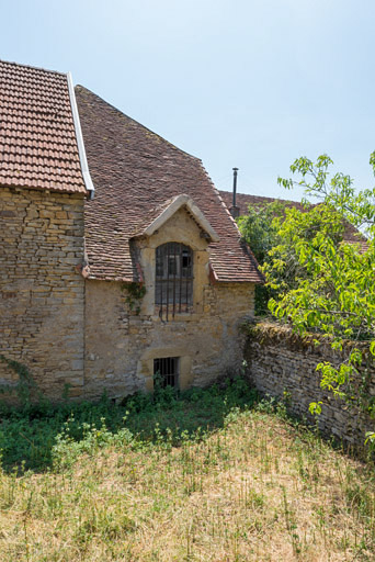 ferme © Pierre-Marie Barbe-Richaud / Région Bourgogne-Franche-Comté, Inventaire du patrimoine - 2019 ferme © Pierre-Marie Barbe-Richaud / Région Bourgogne-Franche-Comté, Inventaire du patrimoine - 2019