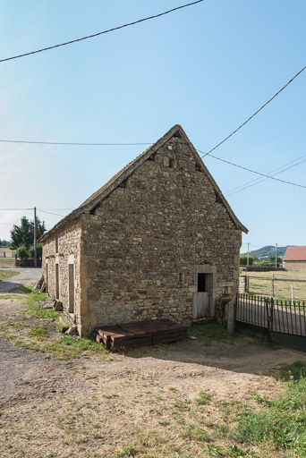 ferme © Pierre-Marie Barbe-Richaud / Région Bourgogne-Franche-Comté, Inventaire du patrimoine - 2019 ferme © Pierre-Marie Barbe-Richaud / Région Bourgogne-Franche-Comté, Inventaire du patrimoine - 2019