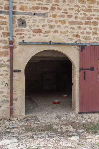 ferme © Pierre-Marie Barbe-Richaud / Région Bourgogne-Franche-Comté, Inventaire du patrimoine - 2019 ferme © Pierre-Marie Barbe-Richaud / Région Bourgogne-Franche-Comté, Inventaire du patrimoine - 2019