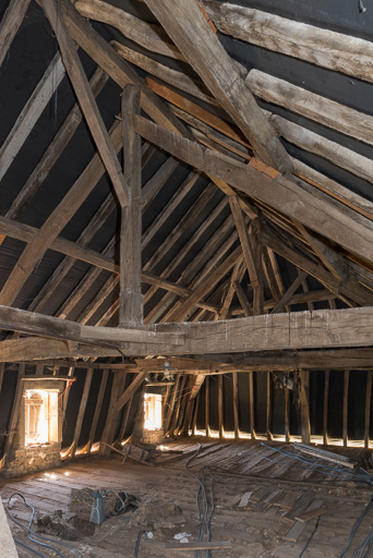 ferme © Pierre-Marie Barbe-Richaud / Région Bourgogne-Franche-Comté, Inventaire du patrimoine - 2019 ferme © Pierre-Marie Barbe-Richaud / Région Bourgogne-Franche-Comté, Inventaire du patrimoine - 2019