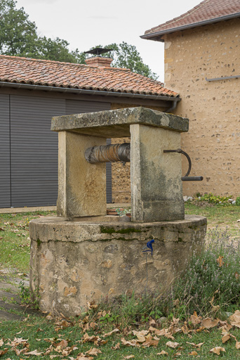 ferme © Pierre-Marie Barbe-Richaud / Région Bourgogne-Franche-Comté, Inventaire du patrimoine - 2019 ferme © Pierre-Marie Barbe-Richaud / Région Bourgogne-Franche-Comté, Inventaire du patrimoine - 2019