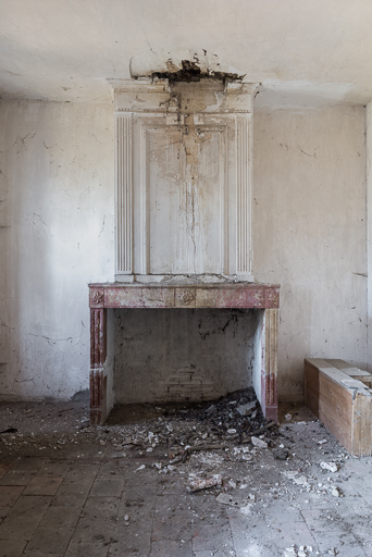demeure © Pierre-Marie Barbe-Richaud / Région Bourgogne-Franche-Comté, Inventaire du patrimoine - 2019 demeure © Pierre-Marie Barbe-Richaud / Région Bourgogne-Franche-Comté, Inventaire du patrimoine - 2019