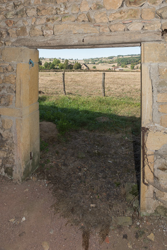 ferme © Pierre-Marie Barbe-Richaud / Région Bourgogne-Franche-Comté, Inventaire du patrimoine - 2019 ferme © Pierre-Marie Barbe-Richaud / Région Bourgogne-Franche-Comté, Inventaire du patrimoine - 2019