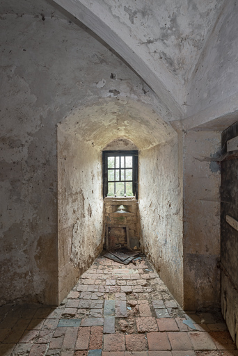 ensemble castral © Pierre-Marie Barbe-Richaud / Région Bourgogne-Franche-Comté, Inventaire du patrimoine - 2019 ensemble castral © Pierre-Marie Barbe-Richaud / Région Bourgogne-Franche-Comté, Inventaire du patrimoine - 2019