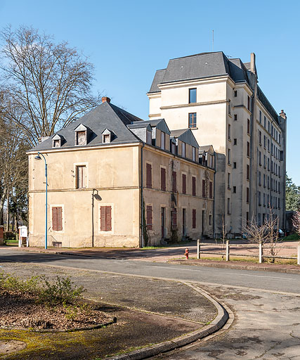 hôtel de voyageurs © Pierre-Marie Barbe-Richaud / Région Bourgogne-Franche-Comté, Inventaire du patrimoine - 2020 hôtel de voyageurs © Pierre-Marie Barbe-Richaud / Région Bourgogne-Franche-Comté, Inventaire du patrimoine - 2020