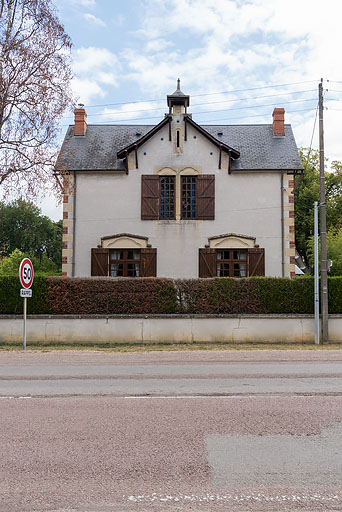 demeure © Pierre-Marie Barbe-Richaud / Région Bourgogne-Franche-Comté, Inventaire du patrimoine - 2020 demeure © Pierre-Marie Barbe-Richaud / Région Bourgogne-Franche-Comté, Inventaire du patrimoine - 2020