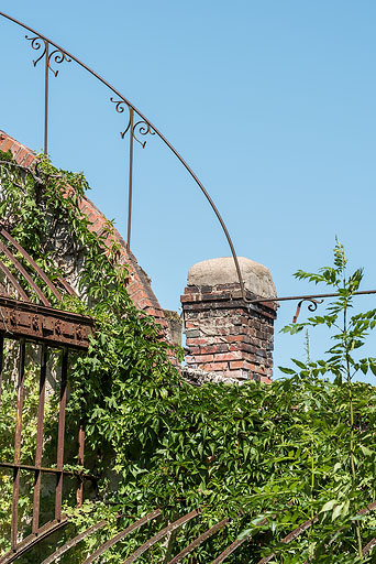 serre © Pierre-Marie Barbe-Richaud / Région Bourgogne-Franche-Comté, Inventaire du patrimoine - 2020 serre © Pierre-Marie Barbe-Richaud / Région Bourgogne-Franche-Comté, Inventaire du patrimoine - 2020