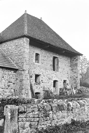 maison © Raymond Oursel / Archives départementales de Saône-et-Loire - 2020 maison © Raymond Oursel / Archives départementales de Saône-et-Loire - 2020