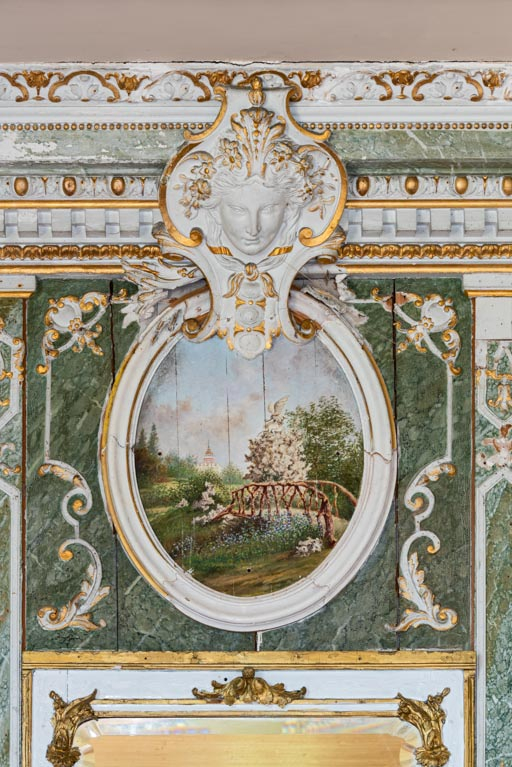 salle des fêtes © Pierre-Marie Barbe-Richaud / Région Bourgogne-Franche-Comté, Inventaire du patrimoine - 2021  salle des fêtes © Pierre-Marie Barbe-Richaud / Région Bourgogne-Franche-Comté, Inventaire du patrimoine - 2021