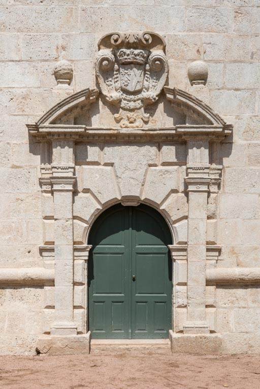 portail © Pierre-Marie Barbe-Richaud / Région Bourgogne-Franche-Comté, Inventaire du patrimoine - 2021 portail © Pierre-Marie Barbe-Richaud / Région Bourgogne-Franche-Comté, Inventaire du patrimoine - 2021