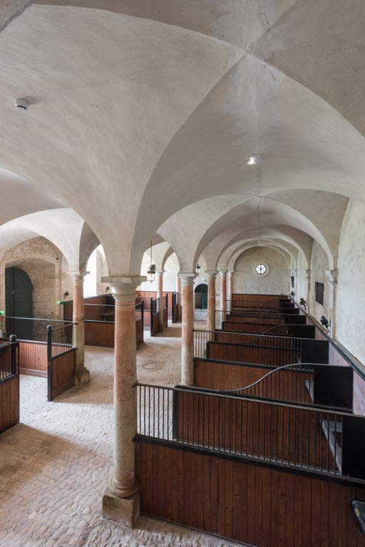 écurie © Pierre-Marie Barbe-Richaud / Région Bourgogne-Franche-Comté, Inventaire du patrimoine - 2021 écurie © Pierre-Marie Barbe-Richaud / Région Bourgogne-Franche-Comté, Inventaire du patrimoine - 2021