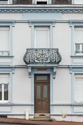 demeure villa © Pierre-Marie Barbe-Richaud / Région Bourgogne-Franche-Comté, Inventaire du patrimoine - 2021  demeure villa © Pierre-Marie Barbe-Richaud / Région Bourgogne-Franche-Comté, Inventaire du patrimoine - 2021